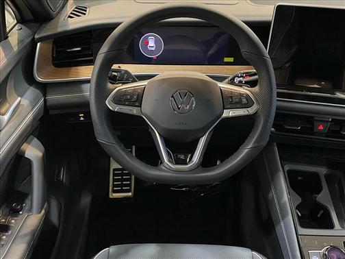 2026 Volkswagen Tiguan 2.0T SEL R-Line 4MOTION