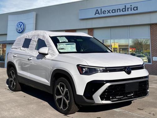2025 Volkswagen Taos SEL 4Motion