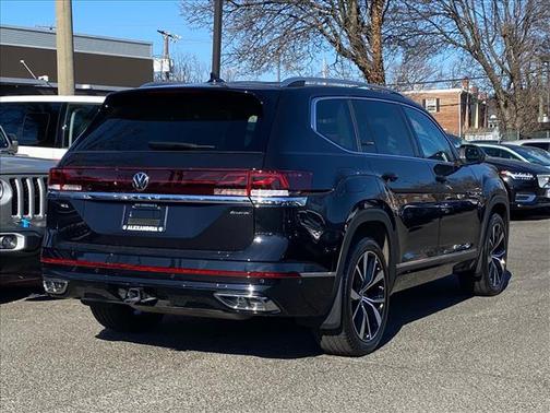 2024 Volkswagen Atlas 2.0T SEL Premium R-Line 4MOTION