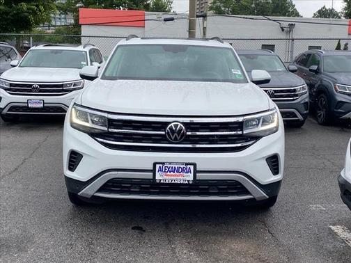 2023 Volkswagen Atlas 2.0T SE w/Technology 4MOTION