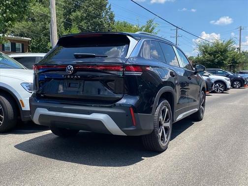 2025 Volkswagen Tiguan 2.0T SE 4MOTION