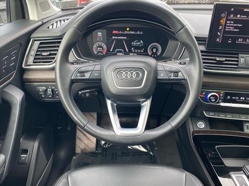 2023 Audi Q5 45 S line Premium Plus