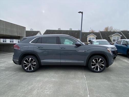 2026 Volkswagen Atlas Cross Sport 2.0T SEL Premium