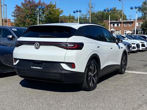 2023 Volkswagen ID.4 Pro