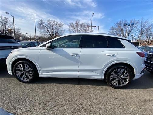 2023 Audi Q4 e-tron Premium Plus 40