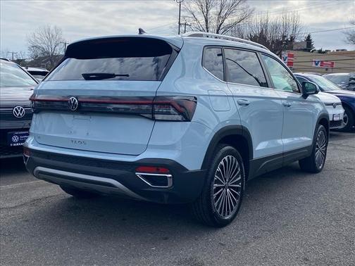 2025 Volkswagen Taos 1.5T SE