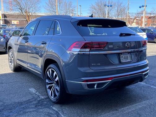 2022 Volkswagen Atlas Cross Sport 3.6L V6 SEL Premium R-Line