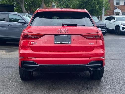 2022 Audi Q3 45 S line Premium