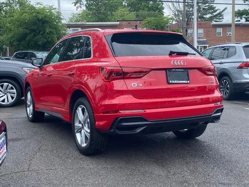 2022 Audi Q3 45 S line Premium