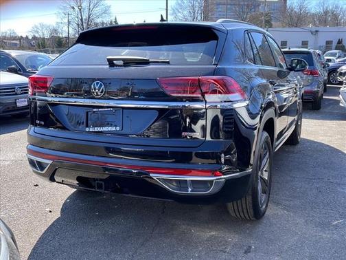 2021 Volkswagen Atlas Cross Sport 3.6L V6 SE w/Technology R-Line