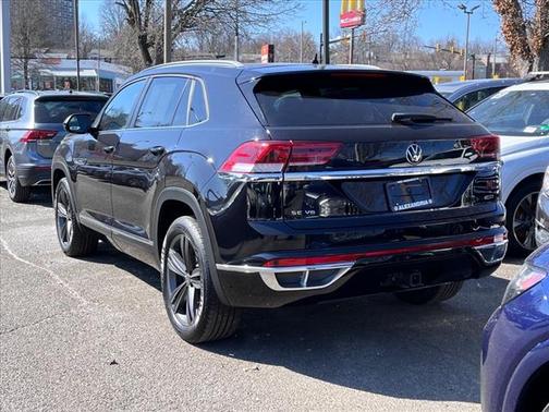 2021 Volkswagen Atlas Cross Sport 3.6L V6 SE w/Technology R-Line