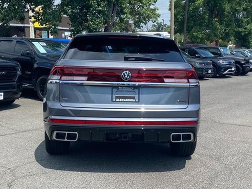 2024 Volkswagen Atlas Cross Sport 2.0T SEL Premium