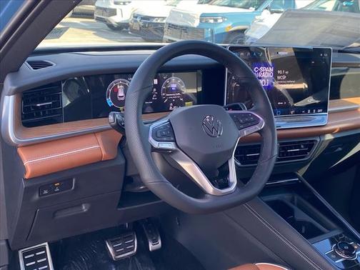 2026 Volkswagen Tiguan 2.0T SEL R-Line 4MOTION