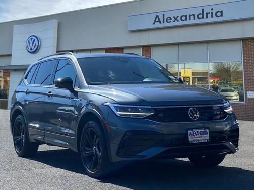 2023 Volkswagen Tiguan 2.0T SE R-Line Black