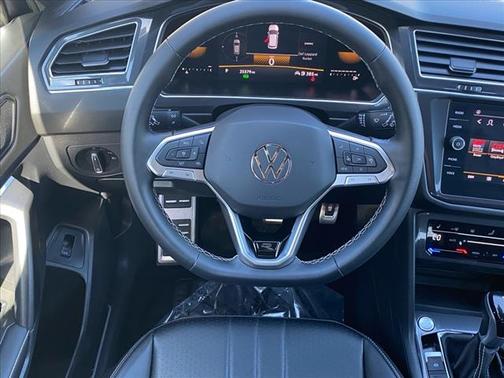 2023 Volkswagen Tiguan 2.0T SE R-Line Black