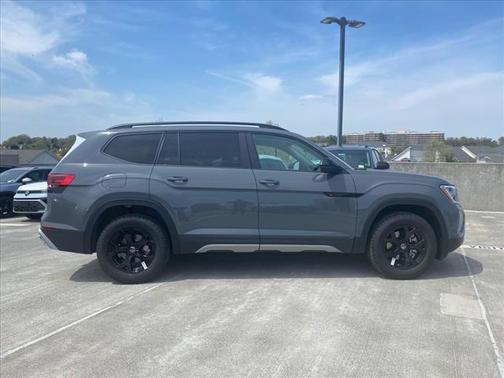 2025 Volkswagen Atlas Peak Edition 4Motion