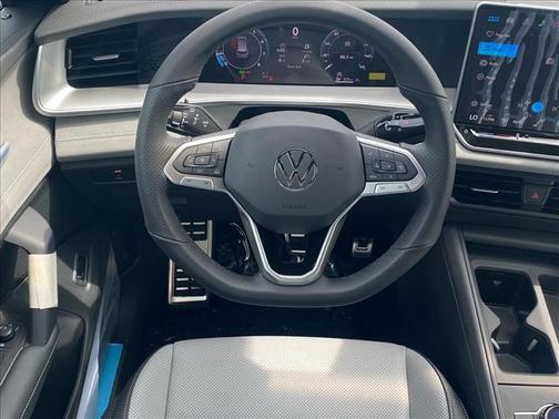 Blue 2026 Volkswagen Tiguan 2.0T SE R-Line Black 4MOTION