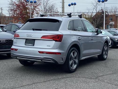 2023 Audi Q5 40 Premium