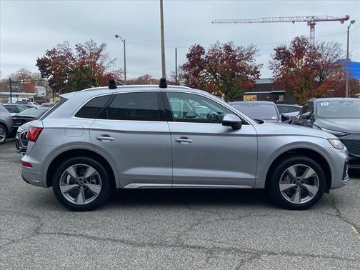 2023 Audi Q5 40 Premium