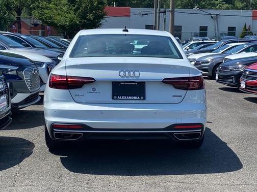 2022 Audi A4 40 Premium Plus
