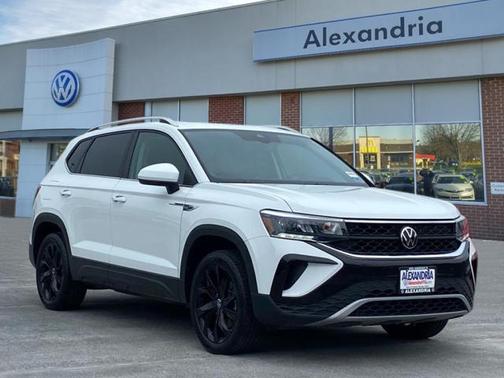 2023 Volkswagen Taos 1.5T SE
