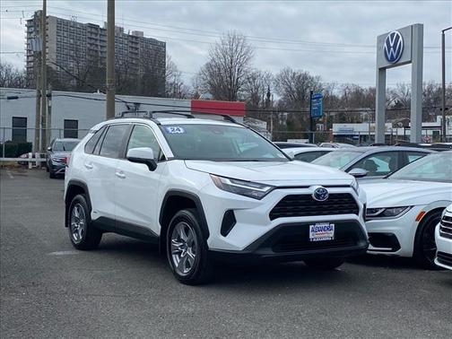 2024 Toyota RAV4 Hybrid XLE