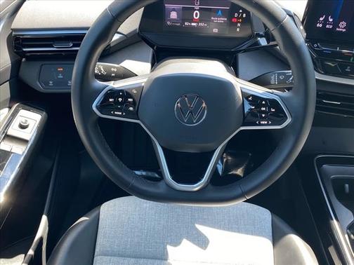 2023 Volkswagen ID.4 Pro