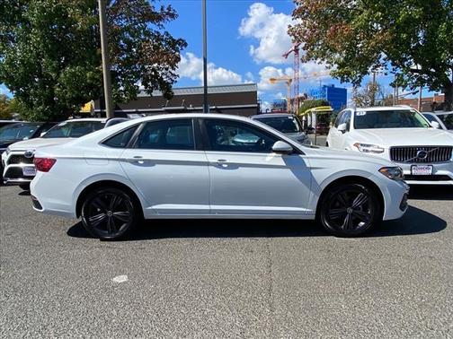 2022 Volkswagen Jetta 1.5T SE