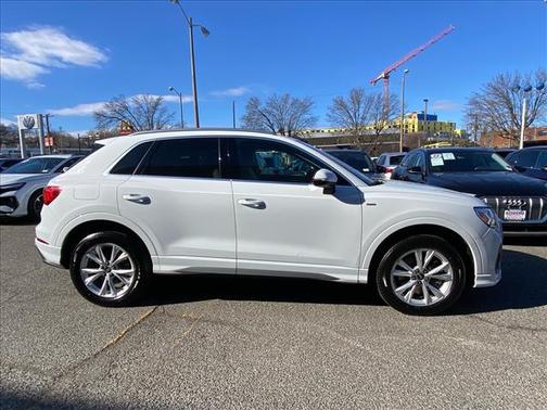 2023 Audi Q3 Premium 45 TFSI S line quattro Tiptronic