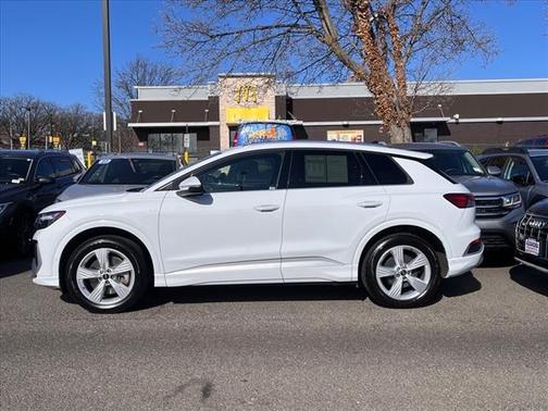 2023 Audi Q4 e-tron Premium Plus quattro