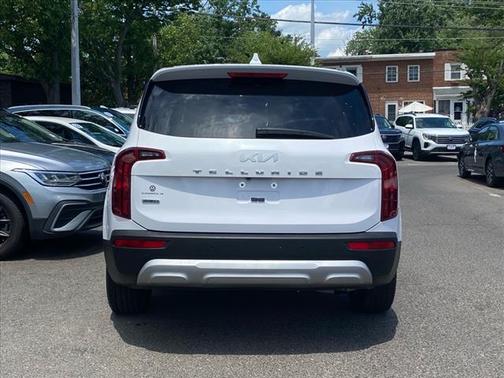 2022 Kia Telluride LX