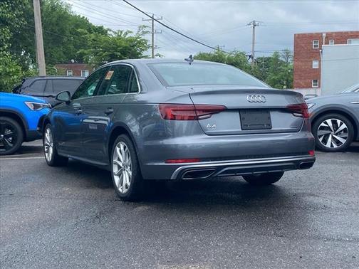 2019 Audi A4 quattro Premium Plus 45 TFSI