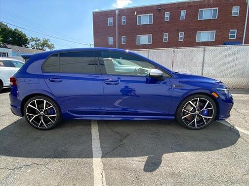 2022 Volkswagen Golf R 4-Door