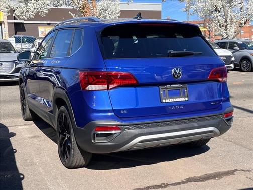 2022 Volkswagen Taos SE 4Motion