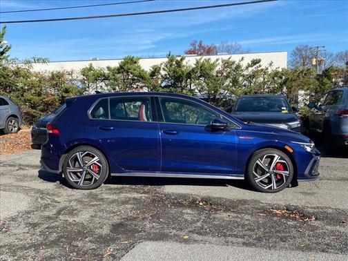 2024 Volkswagen Golf GTI 2.0T SE DSG