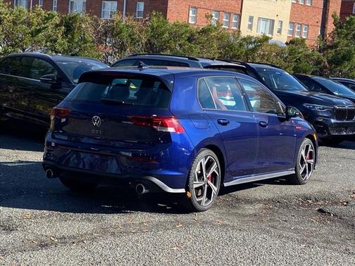 2024 Volkswagen Golf GTI 2.0T SE DSG