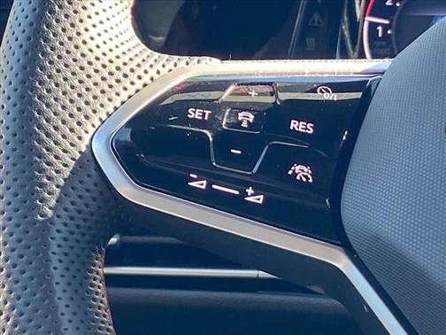 2024 Volkswagen Golf GTI 2.0T SE DSG