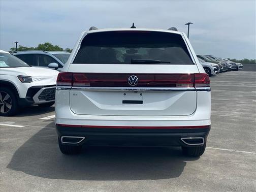 Opal White 2026 Volkswagen Atlas 2.0T SE