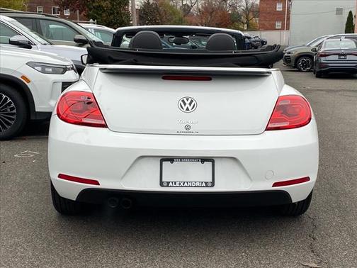 2016 Volkswagen Beetle 1.8T SE