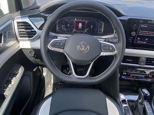 2025 Volkswagen Taos 1.5T SEL