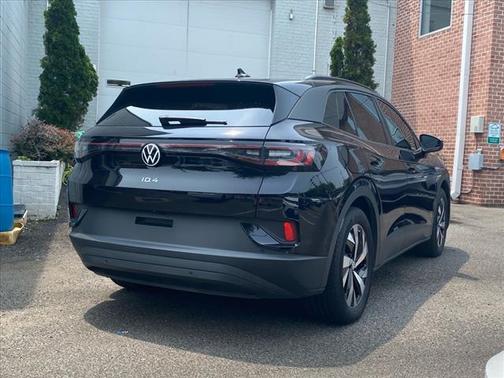 2023 Volkswagen ID.4 Pro