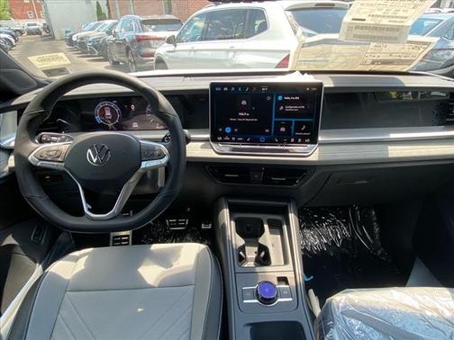 2025 Volkswagen Tiguan 2.0T SE R-Line Black 4MOTION