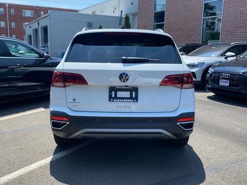 2023 Volkswagen Taos 1.5T SE