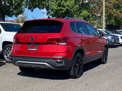 2023 Volkswagen Taos 1.5T SE