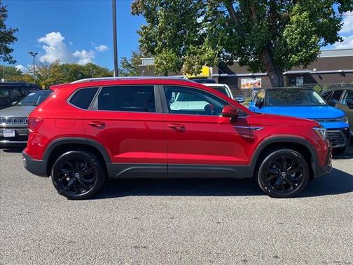 2023 Volkswagen Taos 1.5T SE