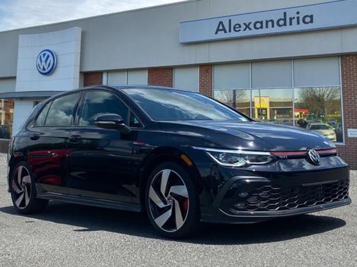 2023 Volkswagen Golf GTI 2.0T SE 4-Door