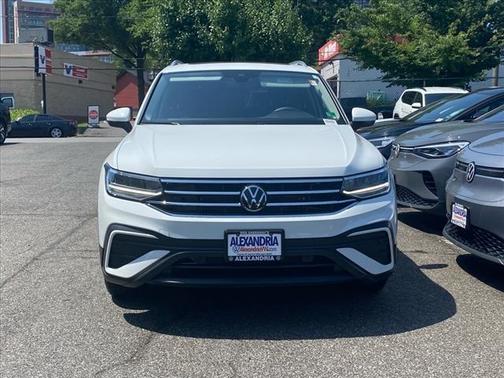 2024 Volkswagen Tiguan 2.0T SE 4MOTION