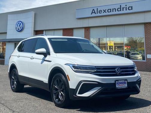 2024 Volkswagen Tiguan 2.0T SE 4MOTION