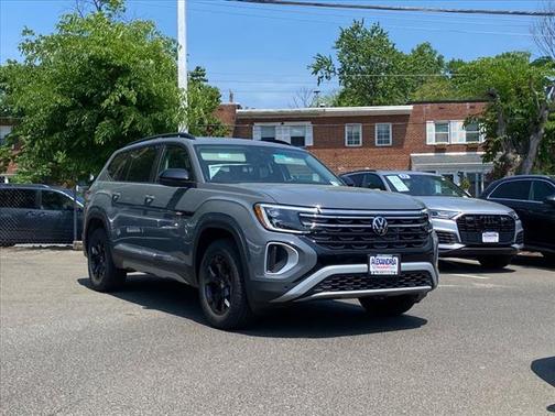 2025 Volkswagen Atlas Peak Edition 4Motion