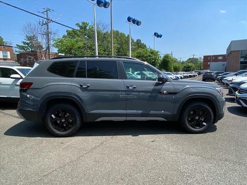2025 Volkswagen Atlas Peak Edition 4Motion